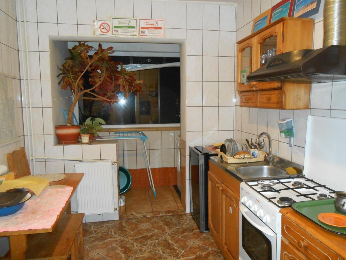 Host Tina Appartement Boekarest Buitenkant foto